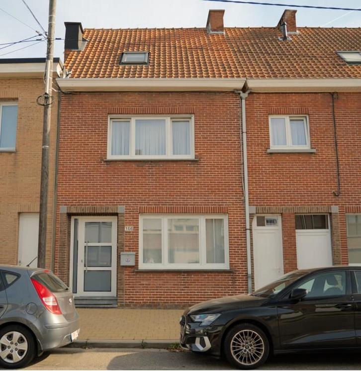Instapklare woning in Hoevenen te koop ev mét garagebox, Immo, Huizen en Appartementen te koop, Provincie Antwerpen, Tussenwoning