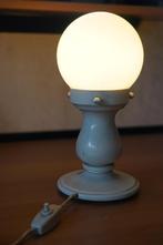 vintage wit metalen tafel/nachtlampje, Huis en Inrichting, Lampen | Tafellampen, Minder dan 50 cm, Gebruikt, Ophalen of Verzenden