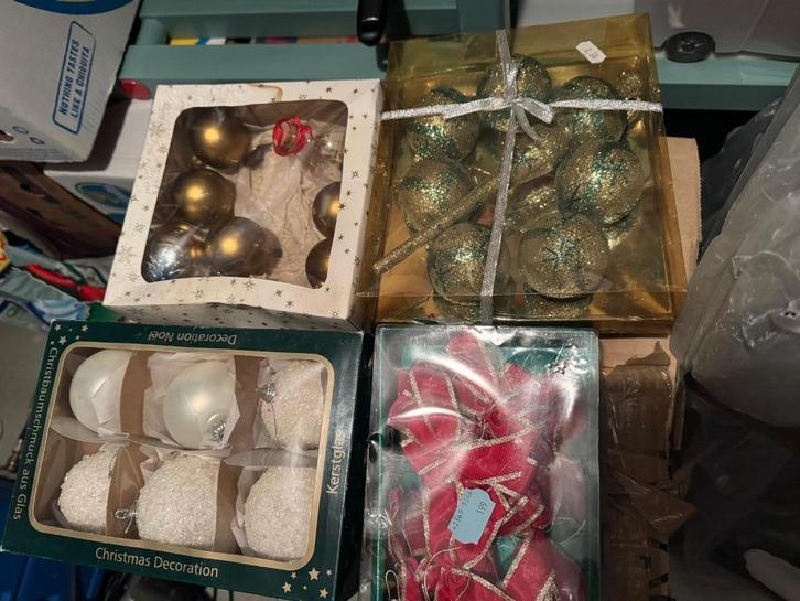 HEEL VEEL KERSTVERSIERINGEN - OM TE PAKKEN!!!, Diversen, Kerst, Gebruikt, Ophalen