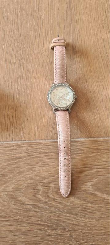 Dameshorloges Guess, kipling, ... te koop  beschikbaar voor biedingen