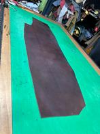 Cognac kleur tuigleer 3-3,5 mm dikte half soepel met print, Hobby en Vrije tijd, Stoffen en Lappen, Ophalen of Verzenden, Zo goed als nieuw