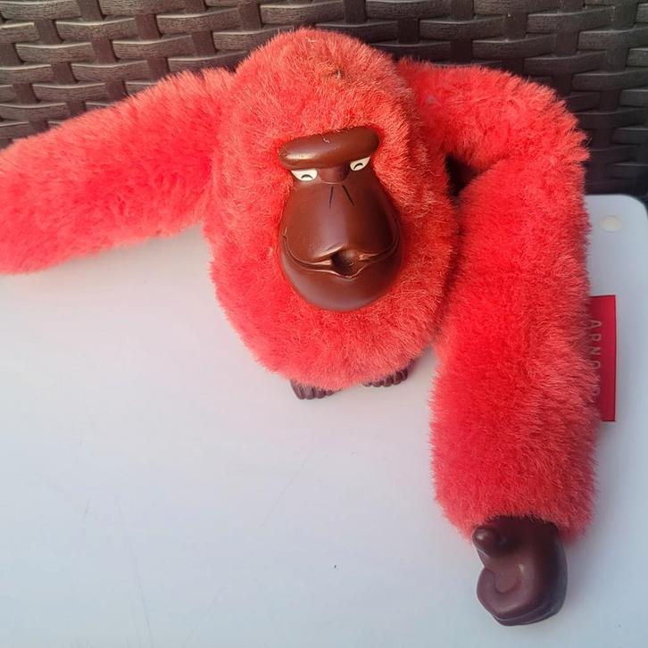 Kipling apenhanger Arnold
De afbeelding toont ee, Verzamelen, Sleutelhangers, Zo goed als nieuw, Merk, Ophalen of Verzenden