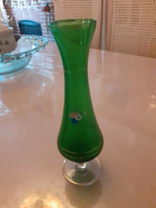 Vase bourgeon vert émeraude Tchécoslovaquie vintage, Antiquités & Art, Antiquités | Vases, Enlèvement ou Envoi