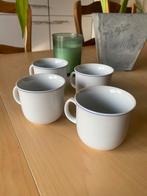 4 tasses blanches liseré bleu porcelaine, Maison & Meubles, Enlèvement ou Envoi, Comme neuf, Autres styles, Porcelaine