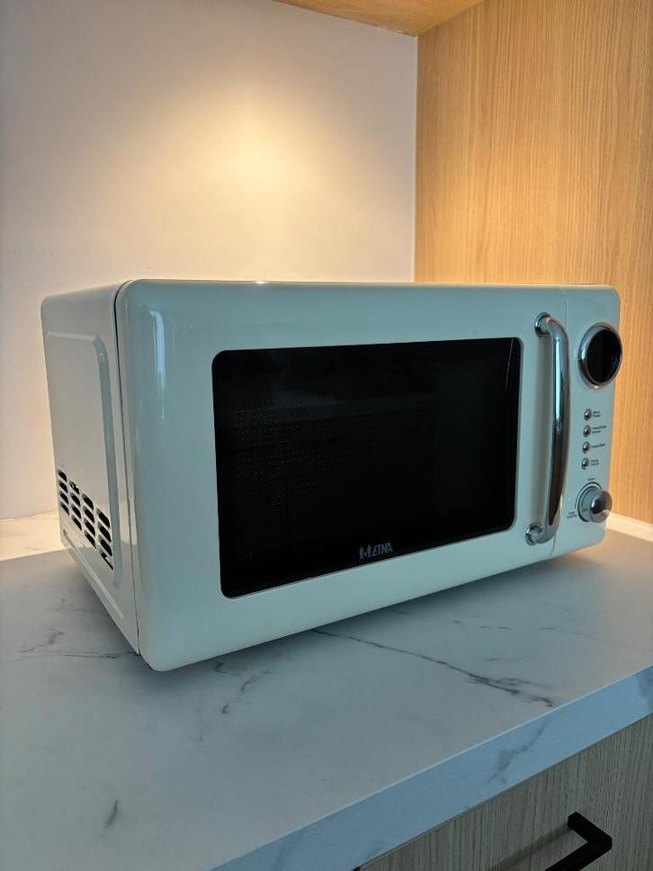 Microgolf Etna, Elektronische apparatuur, Microgolfovens, Gebruikt, Vrijstaand, Microgolfoven, 45 tot 60 cm, Draaiplateau, Ophalen