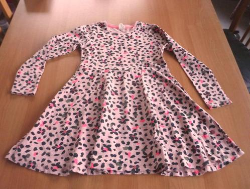 Roze kleed jurk zwart fluo roze kaki luipaard print 122/128, Enfants & Bébés, Vêtements enfant | Taille 122, Enlèvement ou Envoi