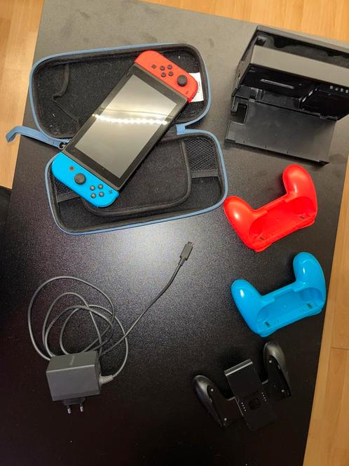 Switch, Games en Spelcomputers, Spelcomputers | Nintendo Switch, Zo goed als nieuw, Switch Original, Met games, Ophalen