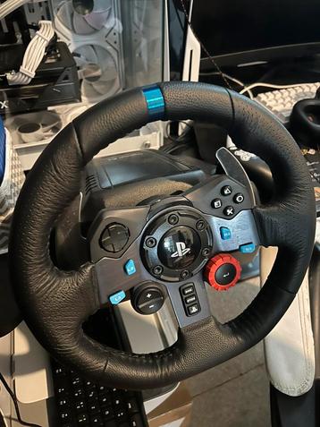 Logitech G29 + Shifter Logitech rarement utilisé  beschikbaar voor biedingen