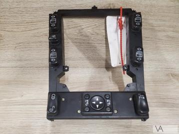 Mercedes ML W163 1998 - 2005 raamschakelaar set compleet €40 beschikbaar voor biedingen