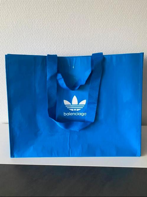 Balenciaga x Addidas Bag, Handtassen en Accessoires, Overige Accessoires, Ophalen