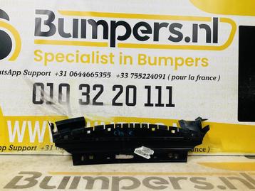 Onderplaat Renault clio 2 n8200074019 Bumperlip 2-R3-10812
