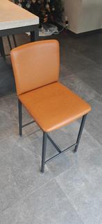 JE DOIS Y ALLER MAINTENANT ! Tabourets de bar en cuir cognac, Avec repose-pieds, 4 tabourets, Enlèvement, Utilisé