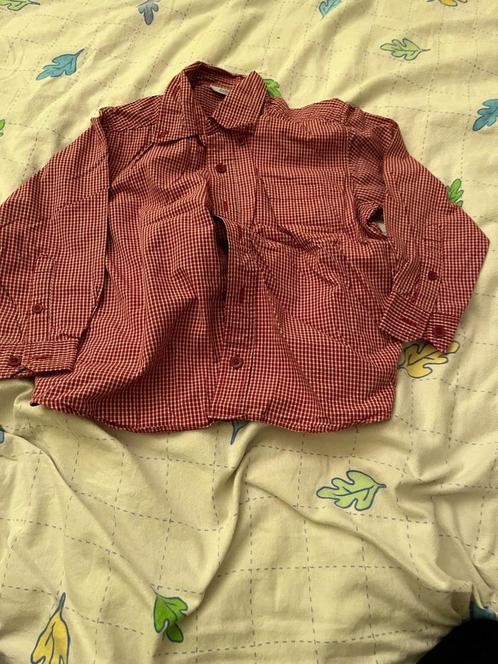 chemise rouge à manches longues Zara Kids taille 104 - 4 ans, Enfants & Bébés, Vêtements enfant | Taille 104, Comme neuf, Garçon