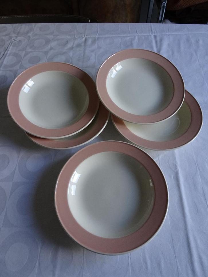 5 assiettes creuses Villeroy Boch Santos, Antiquités & Art, Antiquités | Services (vaisselle) pièces, Enlèvement ou Envoi