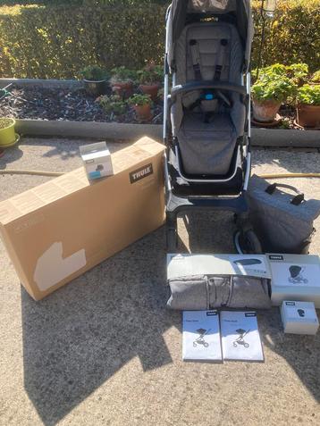 Thule Sleek buggy en draagmand met toebehoren beschikbaar voor biedingen