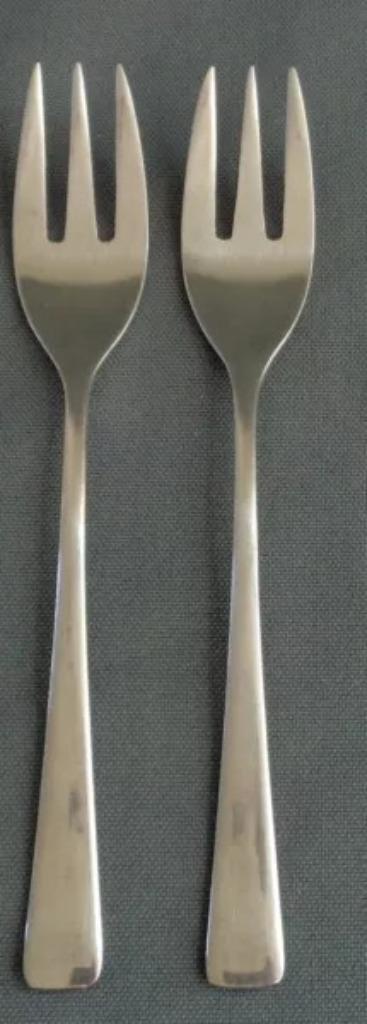 Sola Constance 2x taartvork 14,2cm verzilverd gebaksvork, Huis en Inrichting, Keuken | Bestek, Zo goed als nieuw, Verzenden