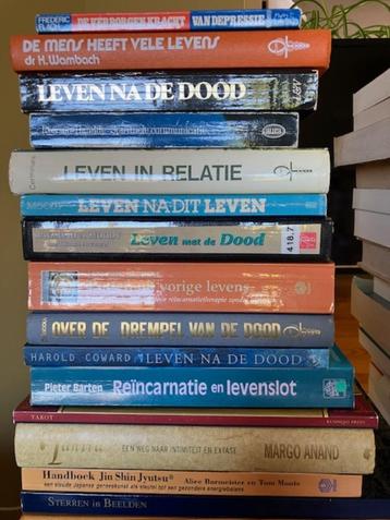 Boeken over spiritualiteit en gezondheid beschikbaar voor biedingen