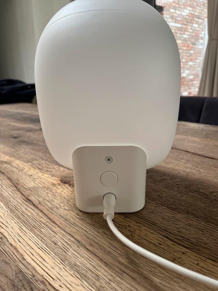 Te koop: IKEA ISKÄRNA LED-tafellamp (veelkleurig), Electroménager, Réveils, Comme neuf, Enlèvement