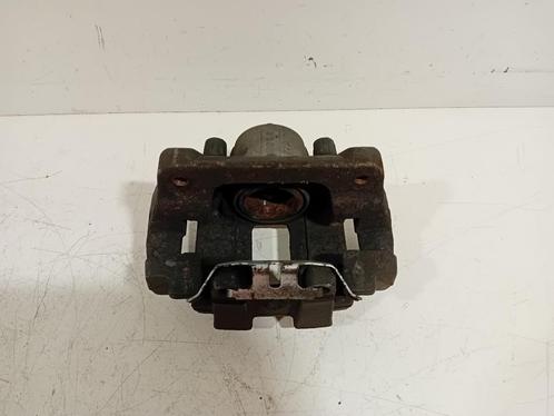 REMKLAUW RECHTS VOOR BMW X3 (F25) (01-2010/12-2017), Auto-onderdelen, Remmen en Aandrijving, BMW, Gebruikt