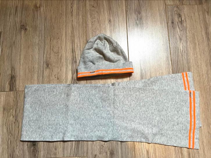 Mooie set muts en sjaal JBC 6 - 10 jaar, Kinderen en Baby's, Kinderkleding | Mutsen, Sjaals en Handschoenen, Zo goed als nieuw