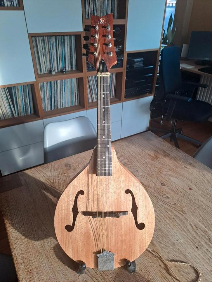 Ortega mandoline, Muziek en Instrumenten, Snaarinstrumenten | Mandolines, Zo goed als nieuw, Ophalen