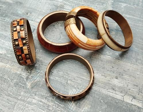Lot van vijf retro armband in messing en been/bakeliet, Handtassen en Accessoires, Armbanden, Zo goed als nieuw, Ophalen of Verzenden