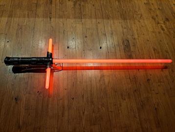 Star Wars The Black Series: Kylo Ren Force FX lightsaber beschikbaar voor biedingen