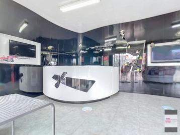 Design de boutique avec un grand bar, Enlèvement