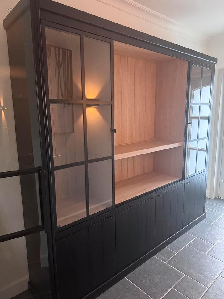 Vitine kast Brighton, Maison & Meubles, Armoires | Buffets, Comme neuf, Enlèvement