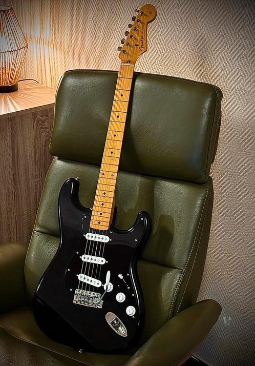 Fender Stratocaster Gilmour, Muziek en Instrumenten, Snaarinstrumenten | Gitaren | Elektrisch, Zo goed als nieuw, Fender, Ophalen