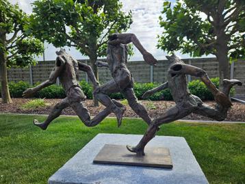 JAN DESMARETS THREE RUNNERS PRACHTIG GROOT BRONZEN WERK !!! beschikbaar voor biedingen
