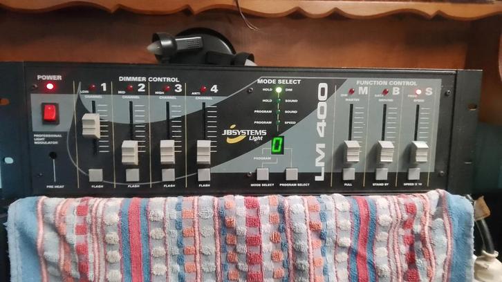 Prachtige lichtorgel JB systems koopje, Muziek en Instrumenten, Effecten, Ophalen