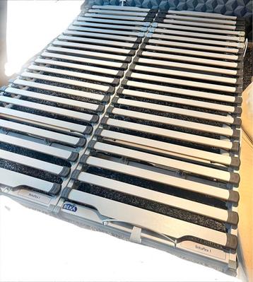 Prachtig paar nieuwe BEKA Matic basisbases 70cmx200cm beschikbaar voor biedingen