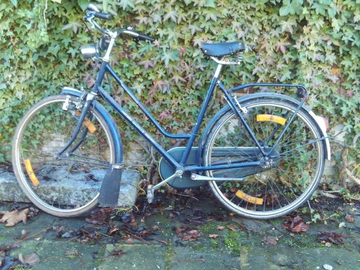 Vier FIETSEN, twee dames- en twee herenfietsen, Fietsen en Brommers, Fietsen | Cruisers en Lowriders, Gebruikt, Dames, Overige typen
