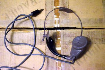 Antieke koptelefoon met microfoon, Enlèvement, Utilisé