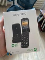 Doro 6040 klaptelefoon met noodknop, Enlèvement, Comme neuf