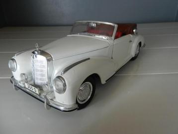 Mercedes W188, 300S Cabrio 1952-1955. Maisto 1:18 beschikbaar voor biedingen