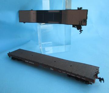 4- 2 x CONTAINER LADERS -H0- U.S.A. beschikbaar voor biedingen