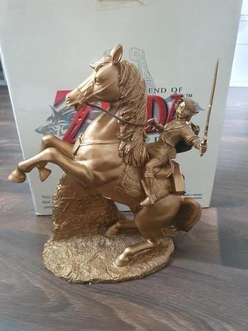 Golden Statue Zelda Twilight Princess Link on Epona beschikbaar voor biedingen