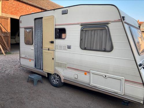 Caravan Sterckeman Fjord 390T voortent en sani, Caravans en Kamperen, Caravans, Particulier, Sterckeman, Gascomfoor, Hordeur, Kachel