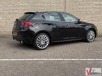 Alfa Romeo Giulietta 1.6 JTDm Distinctive | Leder/Alcantara, Auto's, Alfa Romeo, Zwart, Bedrijf, Te koop, Start-stop-systeem