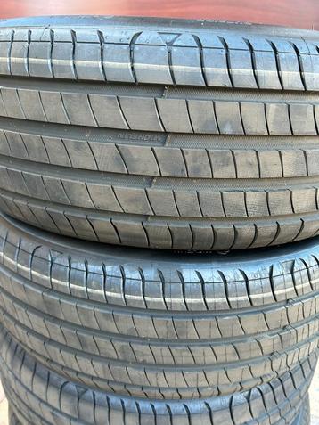 195/55R16 215/60R17 225/55R19 225/45R17 beschikbaar voor biedingen