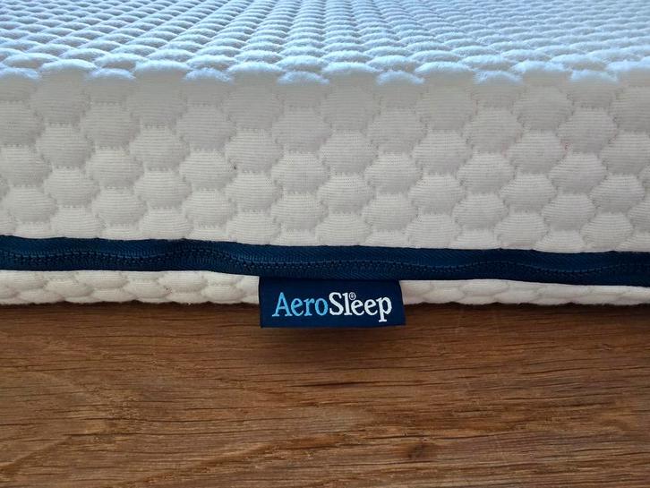 Zoals nieuw - Baby matras Aerosleep Evolution + hoes, Huis en Inrichting, Slaapkamer | Matrassen en Bedbodems, Zo goed als nieuw