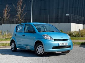 Daihatsu Sirion 1.0i Ess • ( moteur Toyota ) • Prête à immat, Autos, Daihatsu, Achat, Boîte manuelle, Sirion, Particulier