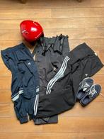 1 skibroek, 1 helm, 2 joggers, 1 paar sneakers., Gebruikt