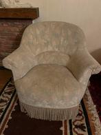 Chaise Jacquard, Enlèvement