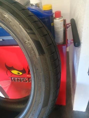 Av pneus Hankook, Enlèvement ou Envoi, Pneu(s)