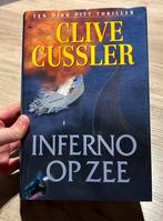 Inferno op zee - Clive Cussler, Boeken, Avontuur en Actie, Gelezen, Ophalen of Verzenden