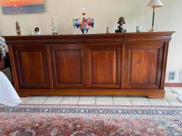 Dressoir in Kerselaar beschikbaar voor biedingen