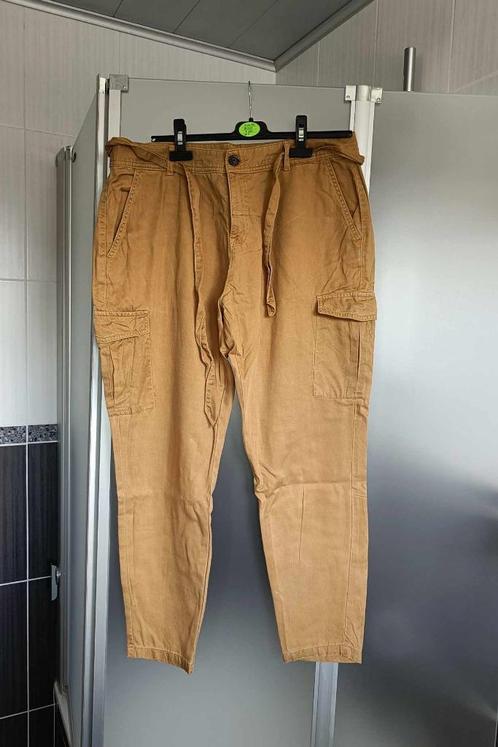 Broek - Bruin - Cargo Fit - Yessica - C&A - Maat 40 - €5, Vêtements | Femmes, Culottes & Pantalons, Comme neuf, Taille 38/40 (M)